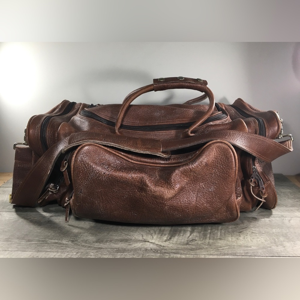 Vintage Brown Bullhide Leather Duffel Duffle Gym Travel Weekender Bag Pack